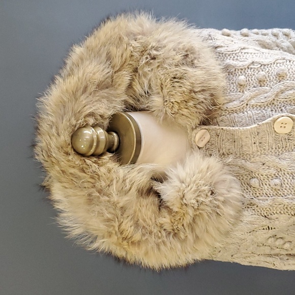 J.crew hand knit ivory cream button  removable fur  hood sweater  size M - Picture 4 of 15